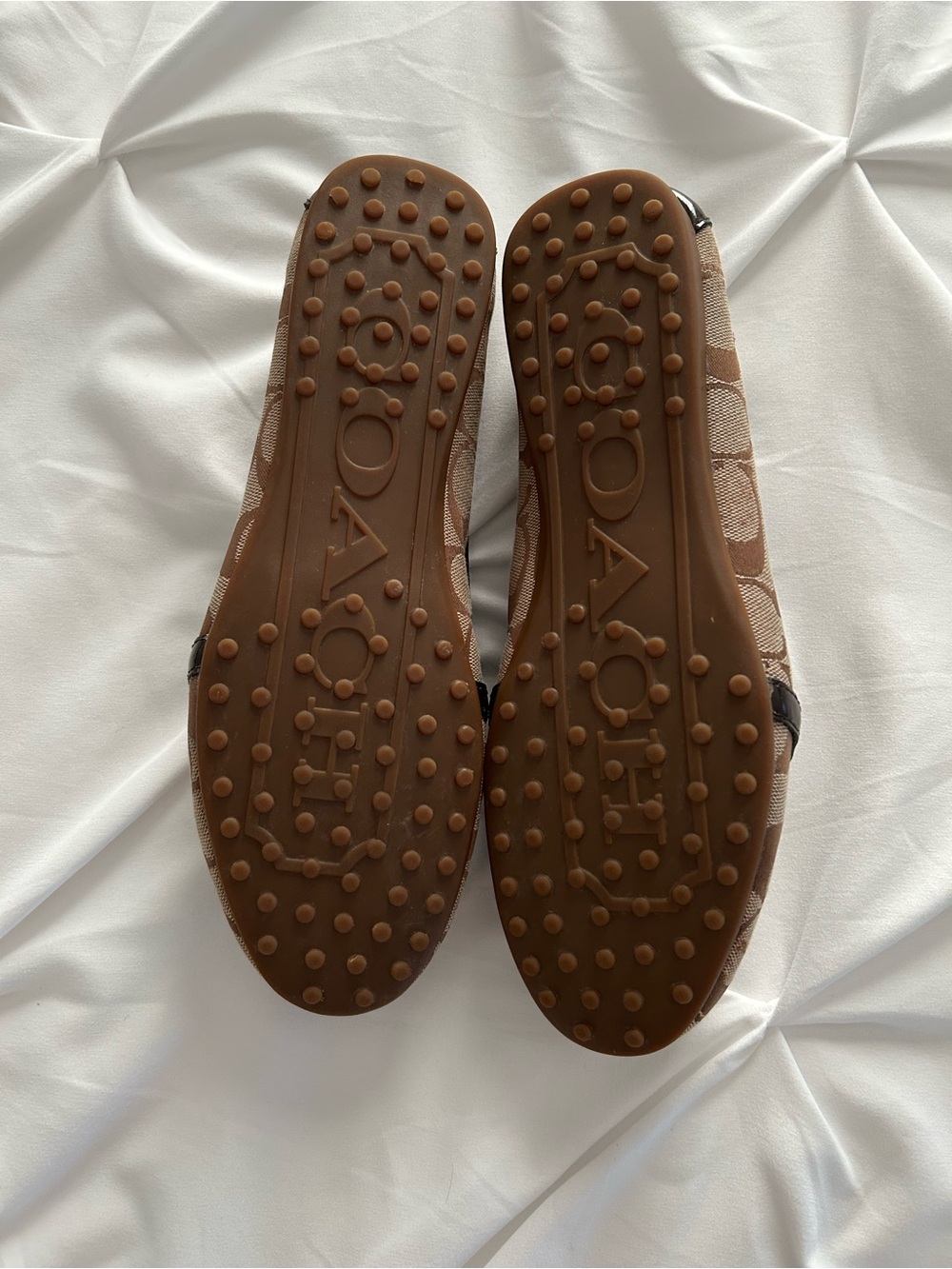 Coach Flynn Women's Signature "C" Loafer Shoes - Khaki/Chestnut - Size 10B - Picture 5 of 8